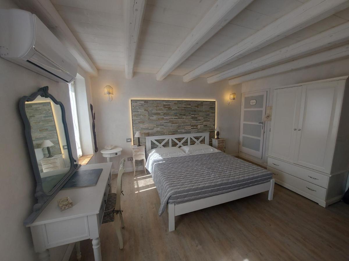 B&B Corte Colli Antichi Sona Exteriör bild