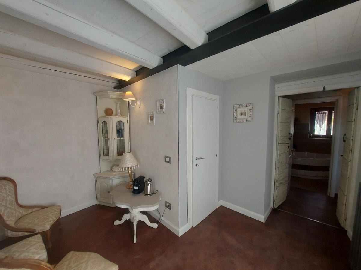 B&B Corte Colli Antichi Sona Exteriör bild