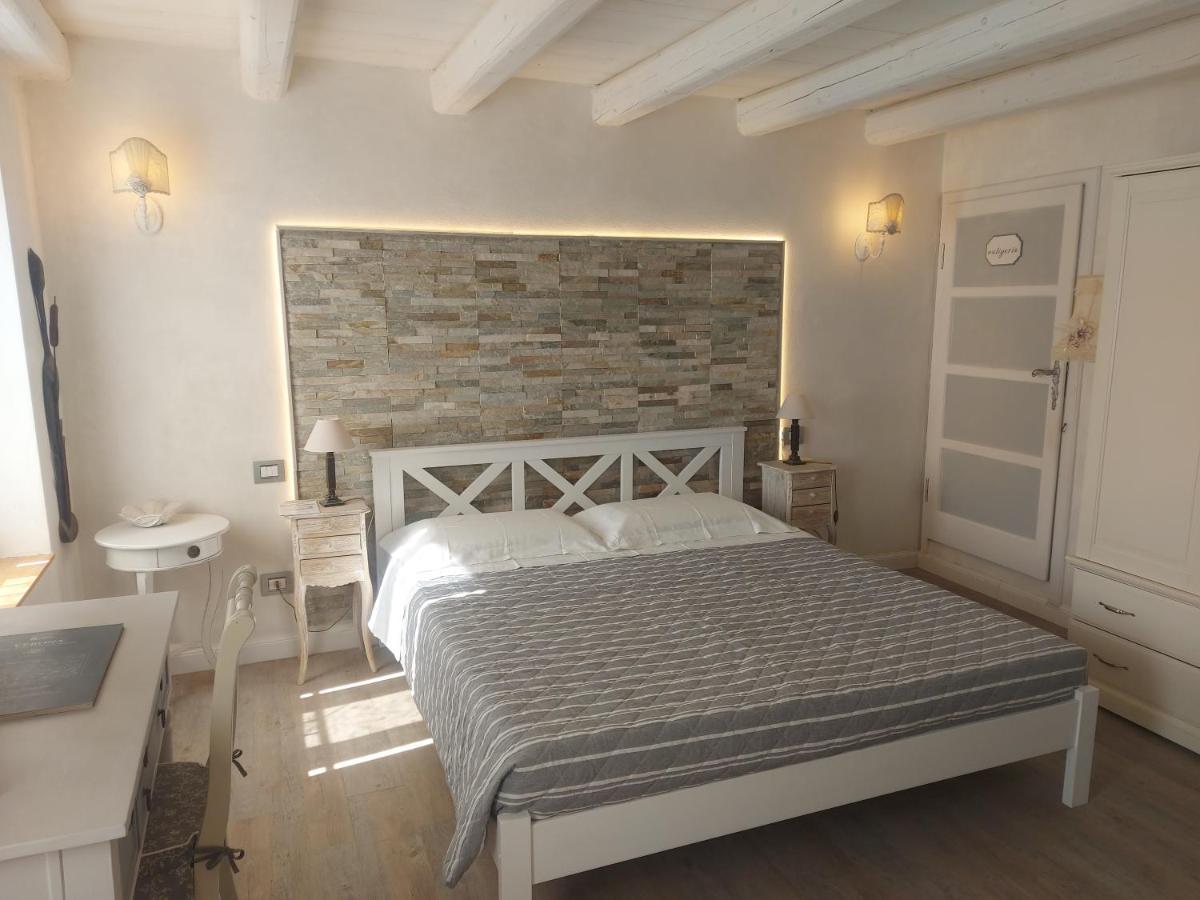 B&B Corte Colli Antichi Sona Exteriör bild