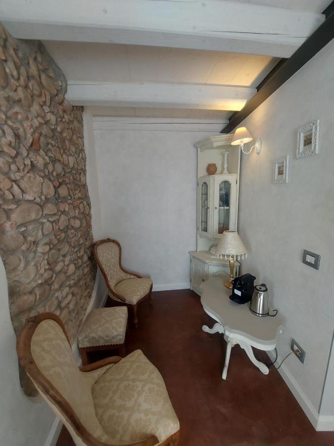 B&B Corte Colli Antichi Sona Exteriör bild