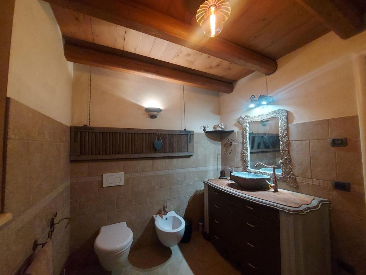 B&B Corte Colli Antichi Sona Exteriör bild