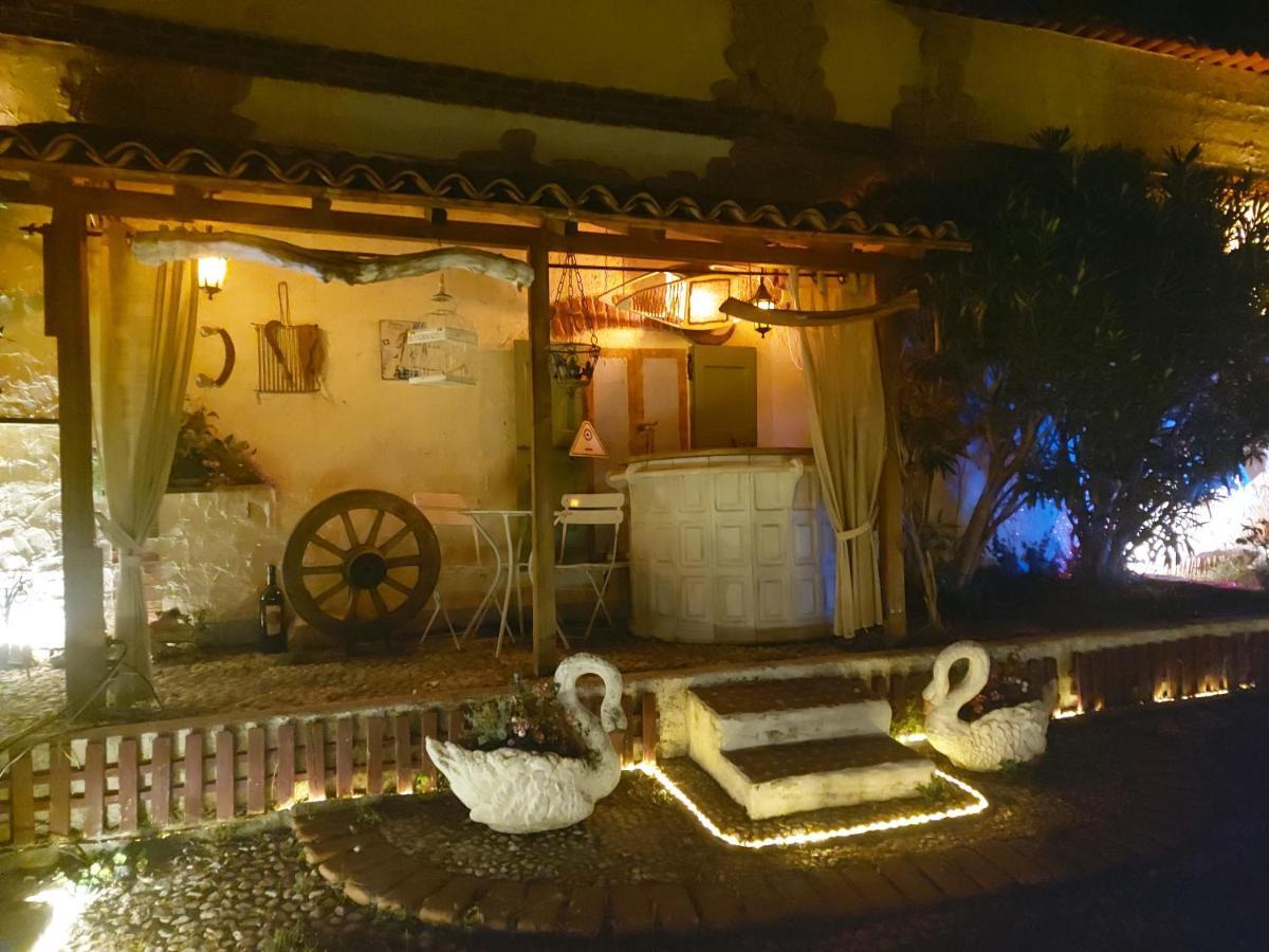 B&B Corte Colli Antichi Sona Exteriör bild