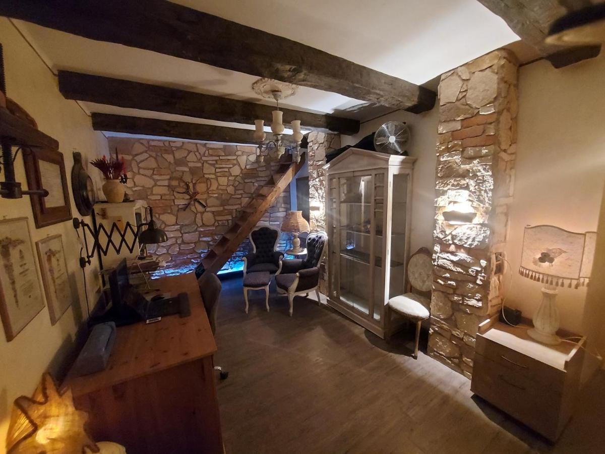 B&B Corte Colli Antichi Sona Exteriör bild