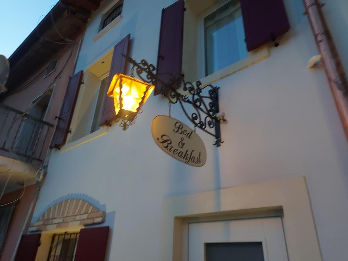 B&B Corte Colli Antichi Sona Exteriör bild