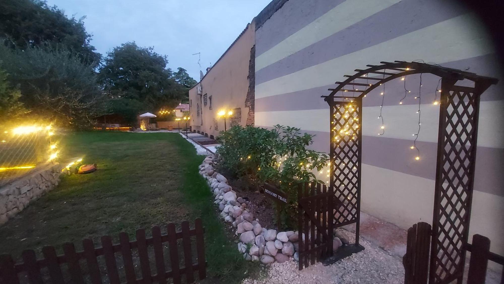 B&B Corte Colli Antichi Sona Exteriör bild