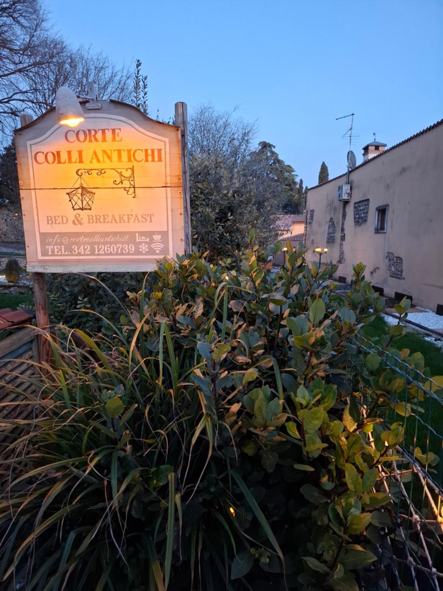 B&B Corte Colli Antichi Sona Exteriör bild